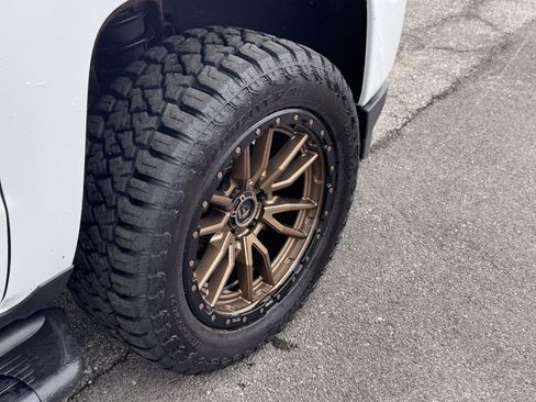 Used 2017 Chevrolet Silverado 1500 LT w/ All Star Edition image 7