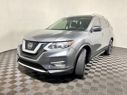 Used 2020 Nissan Rogue SV w/ Sun & Sound Touring Package AWD/4WD image 2