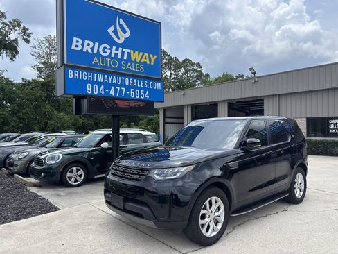 Used 2020 Land Rover Discovery SE AWD/4WD image 1