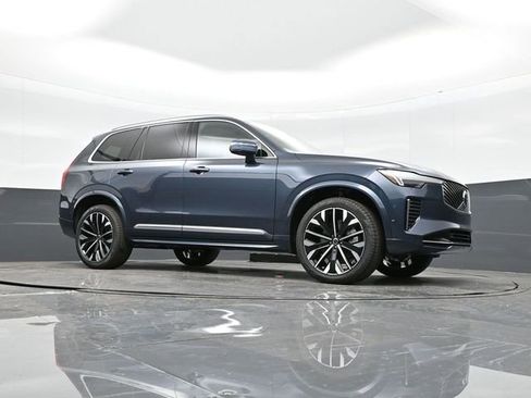 New 2026 Volvo XC90 B6 Plus w/ Protection Package Premier image 32