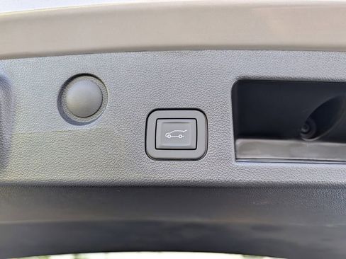 New 2026 GMC Terrain Elevation w/ Elevation Premium Package FWD image 27