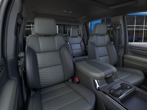 New 2026 Chevrolet Silverado 2500 ZR2 w/ LPO, Dark Essentials Package image 16