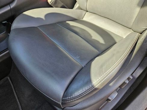 Certified 2025 Cadillac XT5 Premium Luxury image 9