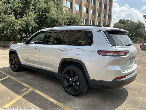 Used 2021 Jeep Grand Cherokee L Limited AWD/4WD image 5