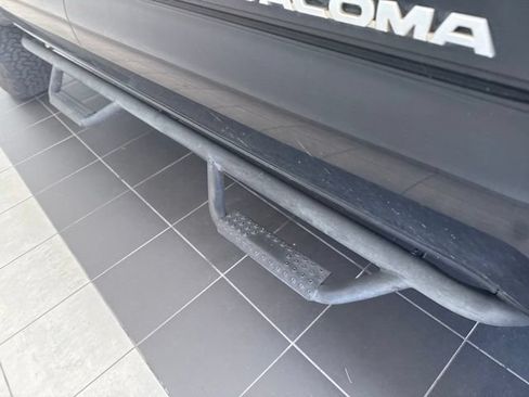 Used 2012 Toyota Tacoma 4x4 Double Cab w/ TRD Off-Road Pkg image 6