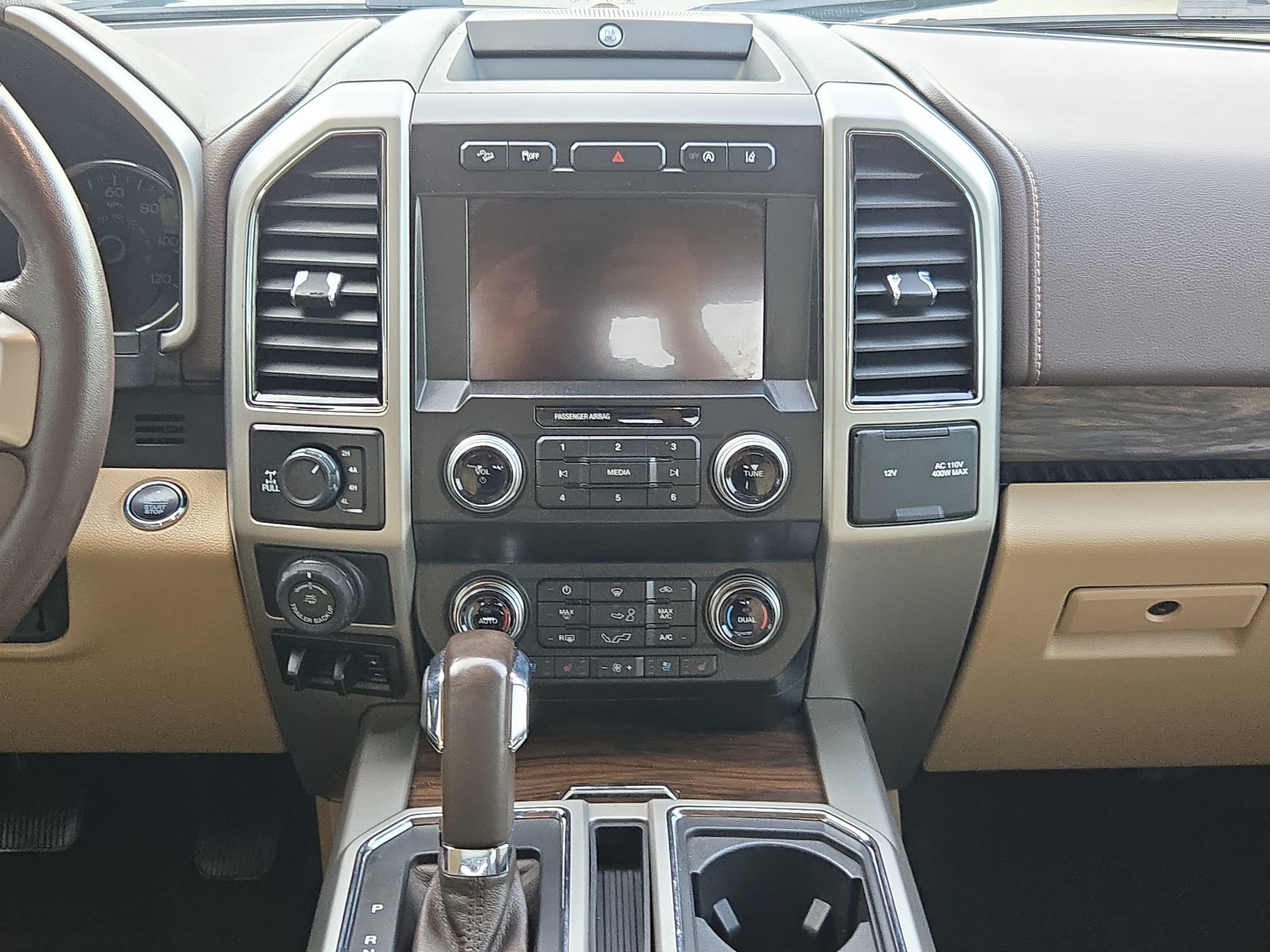 Used 2020 Ford F150 Lariat w/ Equipment Group 502A Luxury AWD/4WD image 32