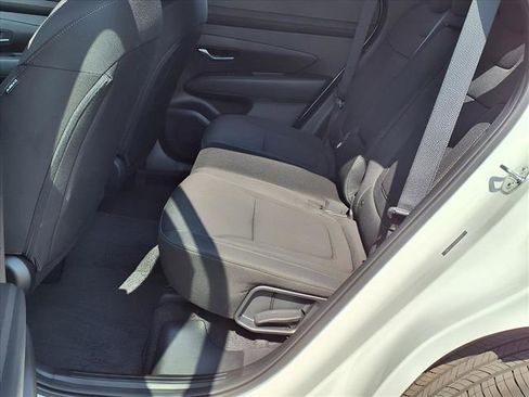 New 2026 Hyundai Tucson SE image 13