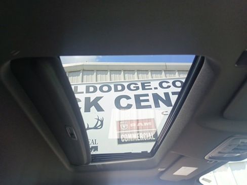 Used 2022 Chevrolet Silverado 1500 High Country w/ High Country Premium Package image 36