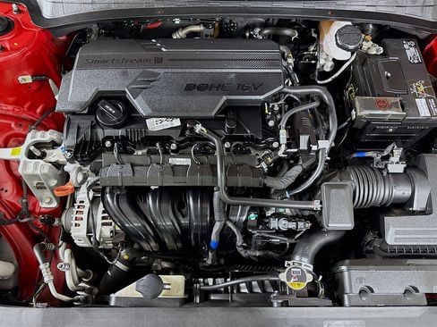 Used 2023 Hyundai Elantra SEL w/ Convenience Package image 39