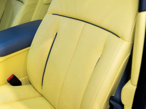 Used 2024 Rolls-Royce Phantom image 20