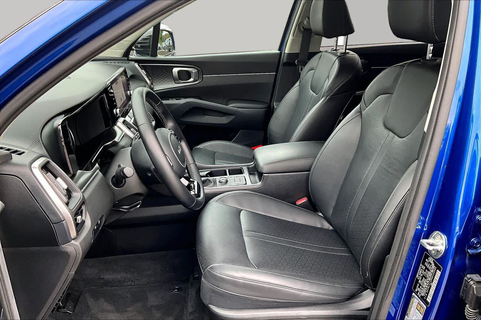 Used 2022 Kia Sorento S w/ Panoramic Sunroof Package FWD image 7