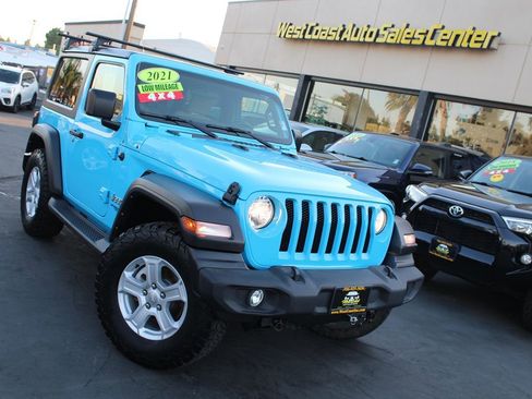 Used 2021 Jeep Wrangler Sport S image 32