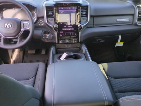 New 2026 RAM 1500 Big Horn AWD/4WD image 20