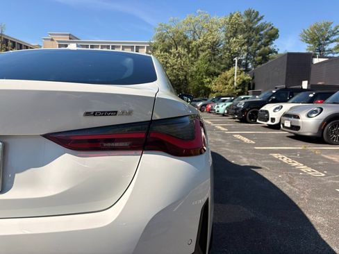 Used 2023 BMW i4 eDrive35 w/ Premium Package RWD image 15