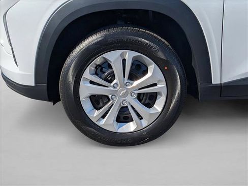 New 2026 Chevrolet Trax LS w/ Driver Confidence Package FWD image 10
