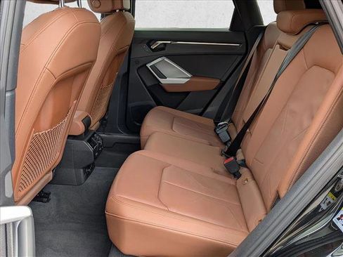 Certified 2023 Audi Q3 2.0T Premium w/ Convenience Package image 19