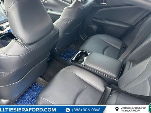 Used 2018 Toyota Prius Prime Advanced image 8