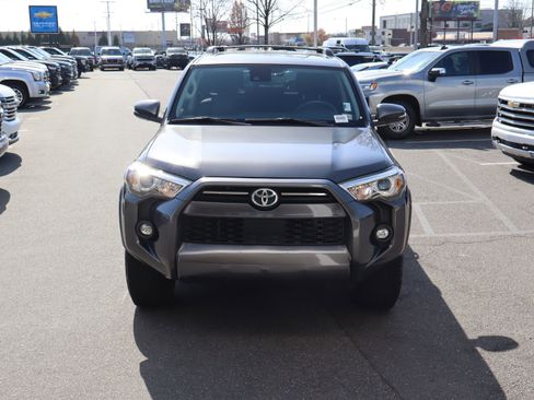 Used 2021 Toyota 4Runner SR5 Premium w/ Moonroof Package image 3