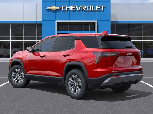 New 2026 Chevrolet Equinox LT w/ Convenience Package II AWD/4WD image 3