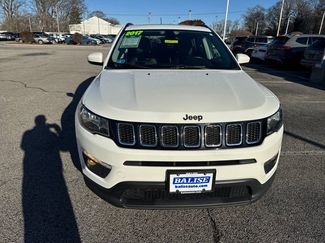 Used 2017 Jeep Compass Latitude w/ Popular Equipment Group video 2