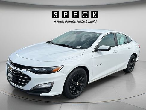 Used 2024 Chevrolet Malibu LT FWD image 1