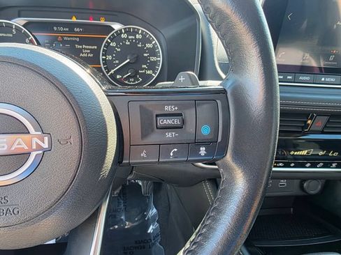 Used 2023 Nissan Rogue SL AWD/4WD image 28