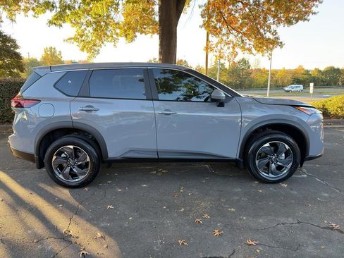 New 2026 Nissan Rogue SV image 8