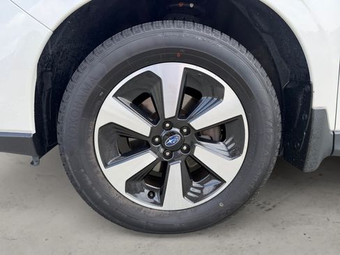 Used 2017 Subaru Forester 2.5i Premium w/ Popular Package #2A AWD/4WD image 10