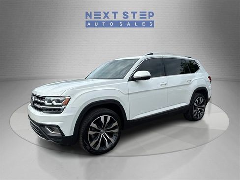 Used 2019 Volkswagen Atlas SEL Premium image 3