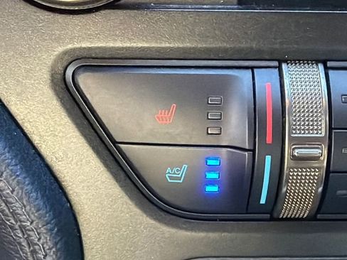 Used 2019 Ford Mustang Shelby GT350 w/ Technology Package image 27