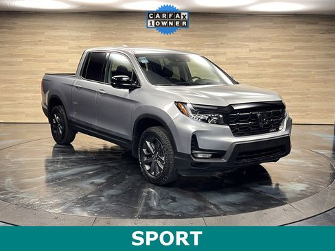 Used 2025 Honda Ridgeline Sport image 1