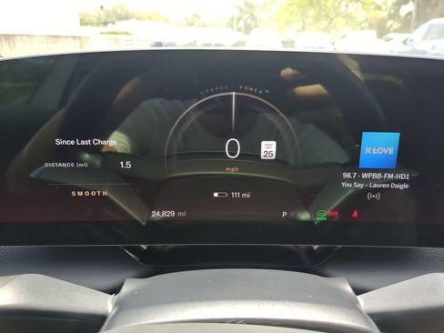Used 2024 Lucid Air Touring AWD/4WD image 30