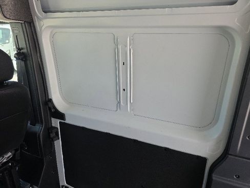 Used 2025 RAM ProMaster 2500 w/ Convenience Group FWD image 15