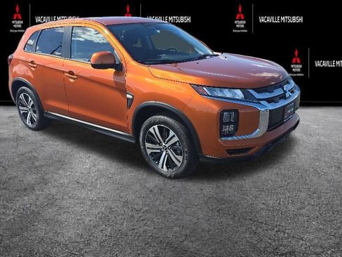 Used 2026 Mitsubishi Outlander Sport ES AWD/4WD image 2