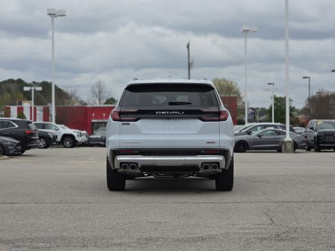 New 2026 GMC Acadia Denali w/ Super Cruise Package FWD image 6