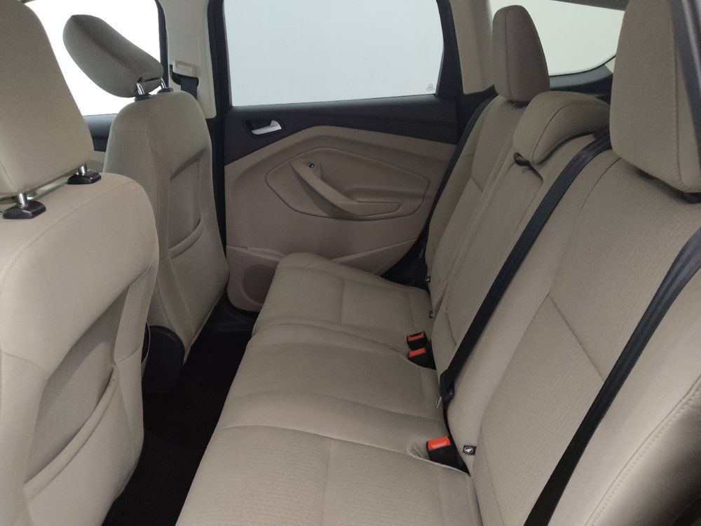 Used 2019 Ford Escape SE FWD image 18