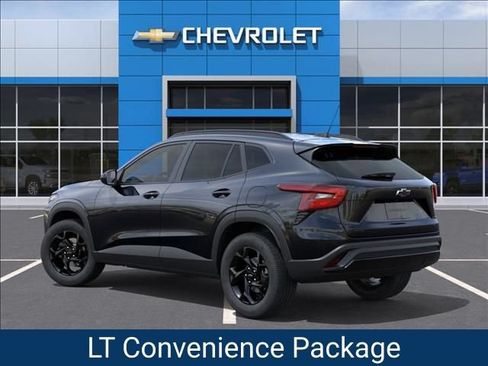 New 2026 Chevrolet Trax LT w/ Driver Confidence Package FWD image 3