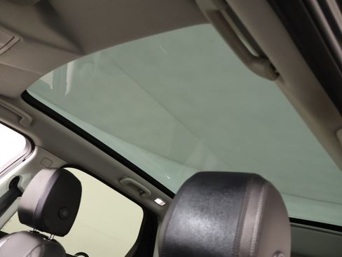 Used 2016 Land Rover Discovery Sport HSE image 15