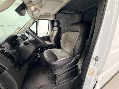 Used 2026 RAM ProMaster 2500 w/ Convenience Group FWD image 7
