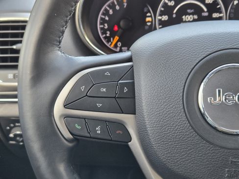 Used 2021 Jeep Grand Cherokee Limited RWD image 23