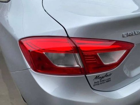 Used 2016 Chevrolet Cruze LS FWD image 12