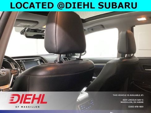 Used 2018 Toyota Highlander Limited Platinum image 18