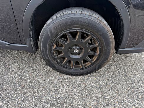 Used 2020 Subaru Outback Limited w/ Popular Package #2 image 11