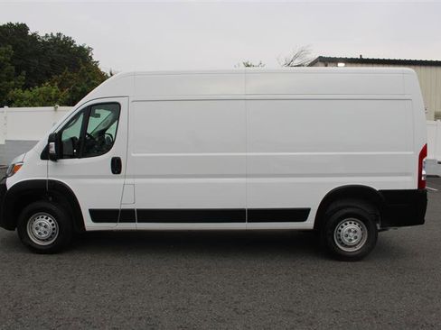 Used 2024 RAM ProMaster 2500 w/ Safety Group image 5
