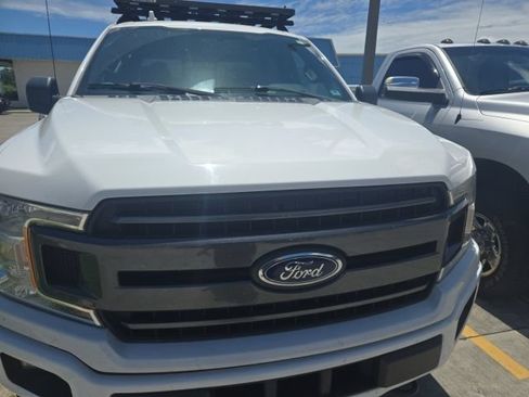 Used 2018 Ford F150 XLT w/ Equipment Group 302A Luxury AWD/4WD image 3