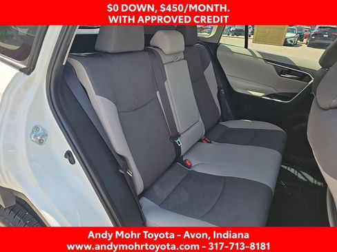 Used 2024 Toyota RAV4 XLE FWD image 29