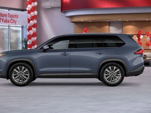 Used 2026 Toyota Grand Highlander AWD image 5