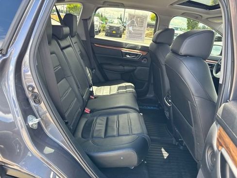 Used 2022 Honda CR-V Touring image 11