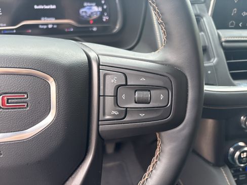 Used 2023 GMC Yukon AT4 AWD/4WD image 20