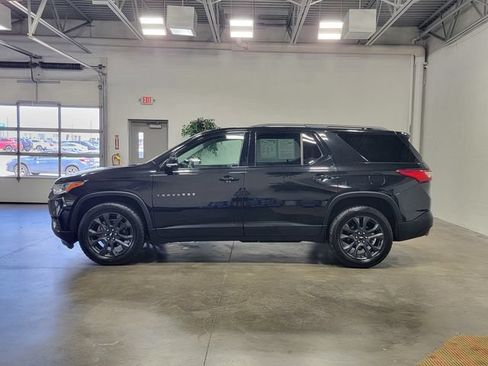 Used 2019 Chevrolet Traverse RS FWD image 8